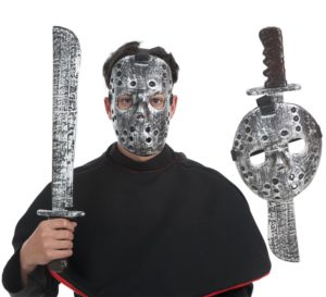mascara y machete