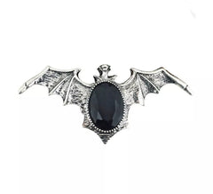 Anillo Gótico de Murciélago con Piedra Negra
