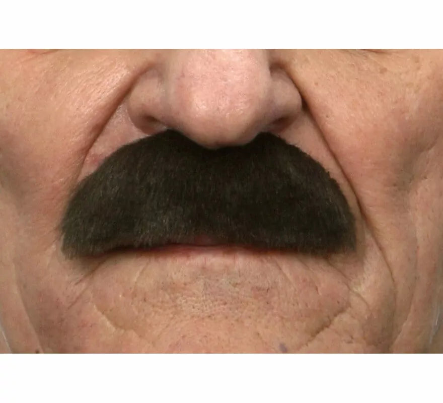 Translation missing: es.Bigote de Guardia Civil