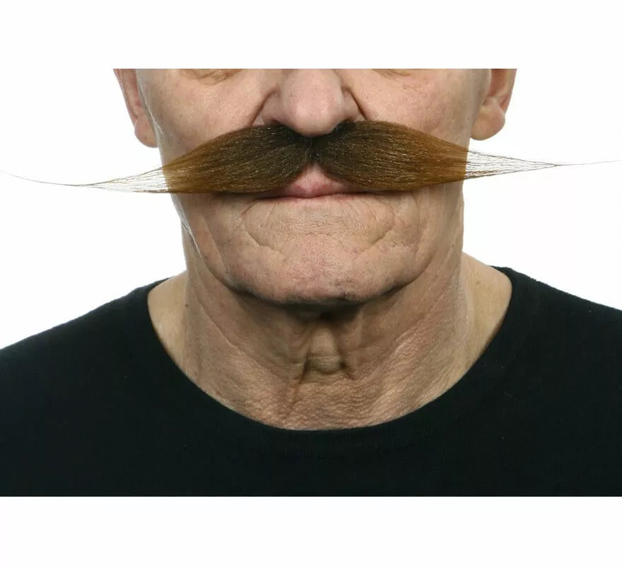 Translation missing: es.Bigote grande marrón