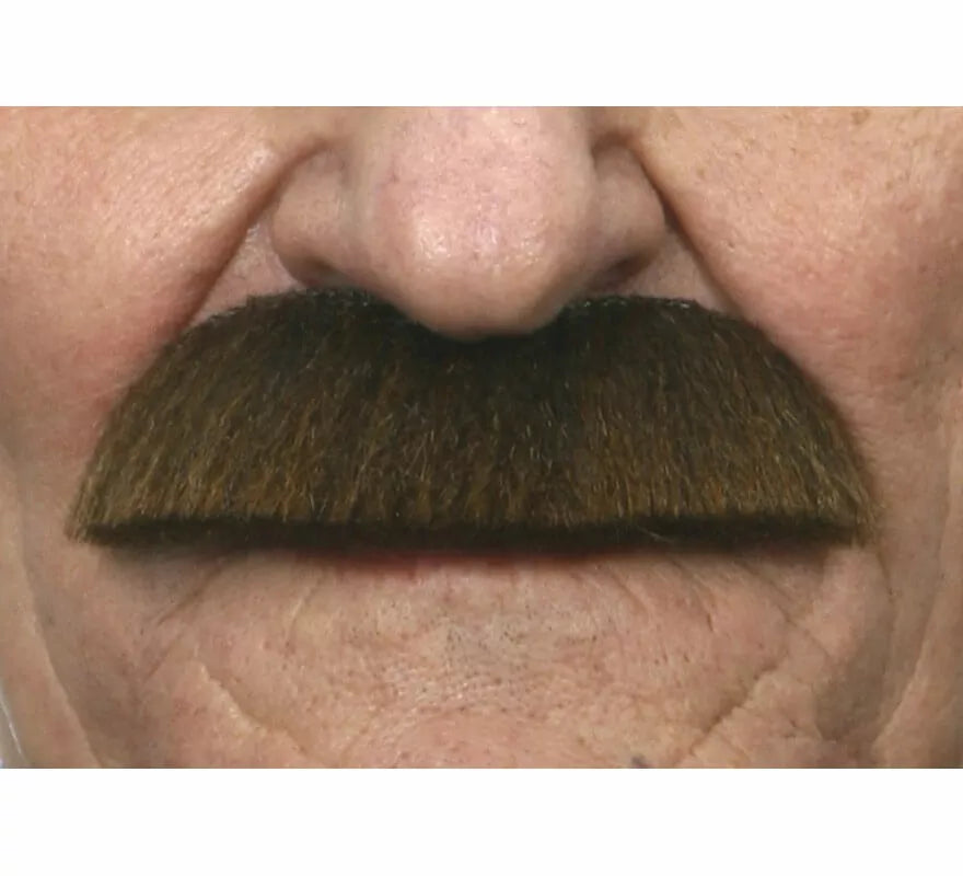 Translation missing: es.Bigote marrón de Capitán Guardia Nacional 2ª GM