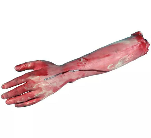 Brazo Mutilado con Sangre