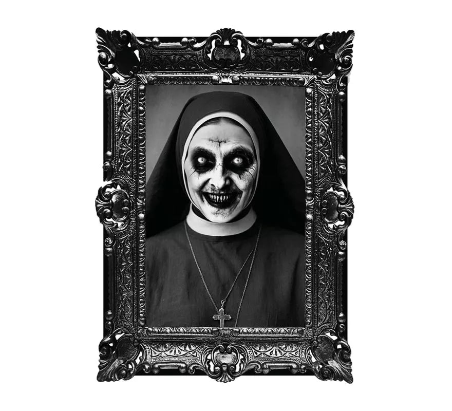 Translation missing: es.Cuadro Adhesivo de Terror Monja Asesina de 58x45 cm