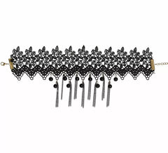 Gargantilla con Perlas negras y Cadenas