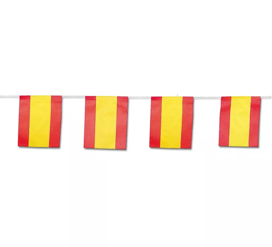 Translation missing: es.Guirnalda de Banderas de España de papel de 15x20 cm 50 m de largo