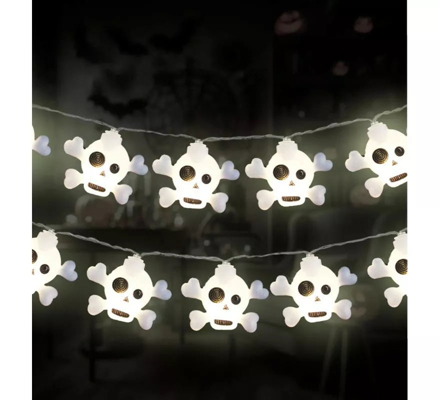 Translation missing: es.Guirnalda de Calaveras de plástico con luz de 5x4 cm