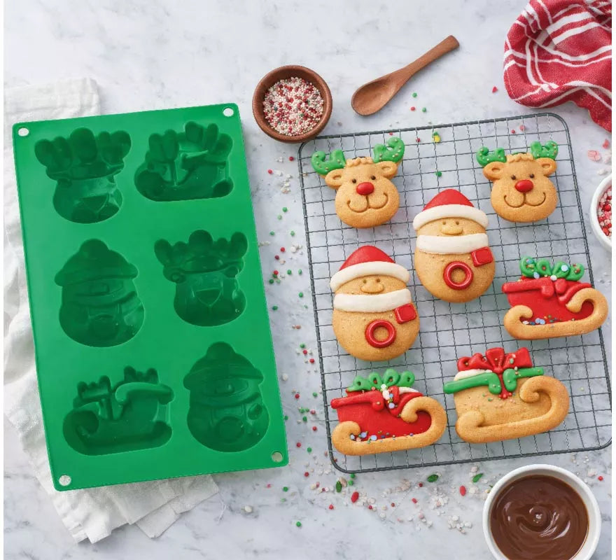 Translation missing: es.Molde de Silicona verde para 6 Galletas de Navideñas de 17x29 cm