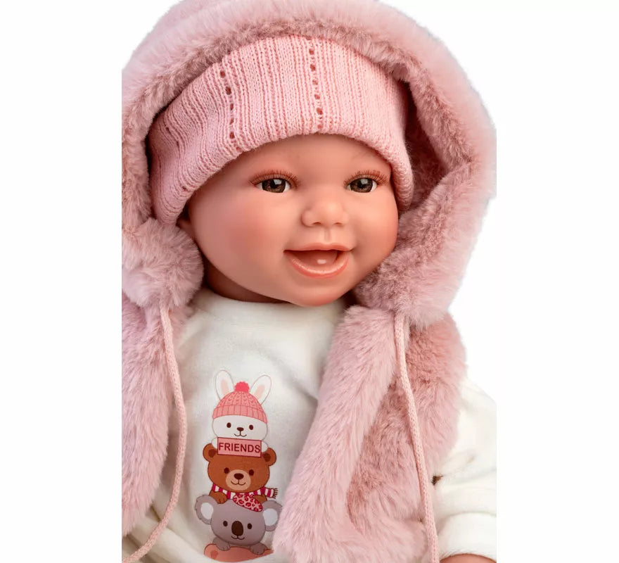 Muñeca Chloe Sonrisas de 38 cm con Chaleco y Gorro