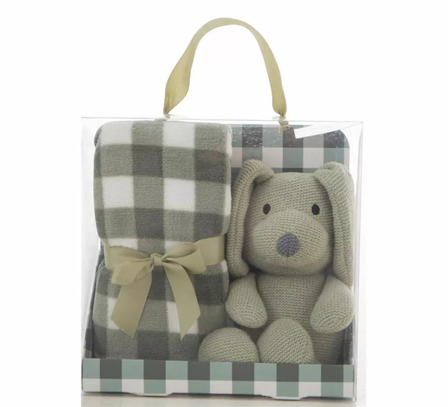 Translation missing: es.Pack Manta de 90x75 cm y Perro de Peluche verde de 26 cm
