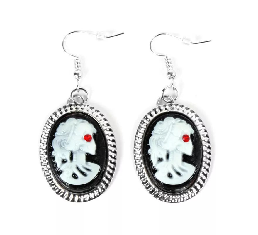 Translation missing: es.Pendientes de Vampiresa de época